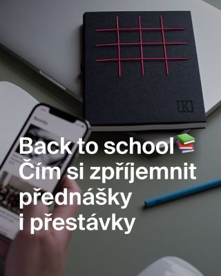 Školní rok klepe na dveře? 🙈 Nebojte, v @kunsthallepraha_designshop máme několik kousků, které vám studijní dny zpříjemní....